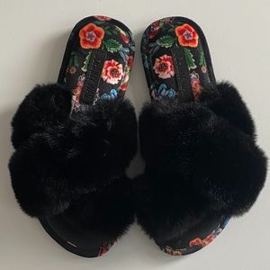 JOHNNY WAS Faux Fur Slipper, Size 7